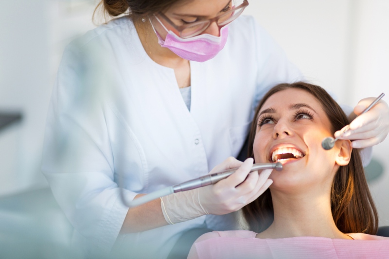Rejuvenescimento facial: conheça os procedimentos aplicados na odontologia